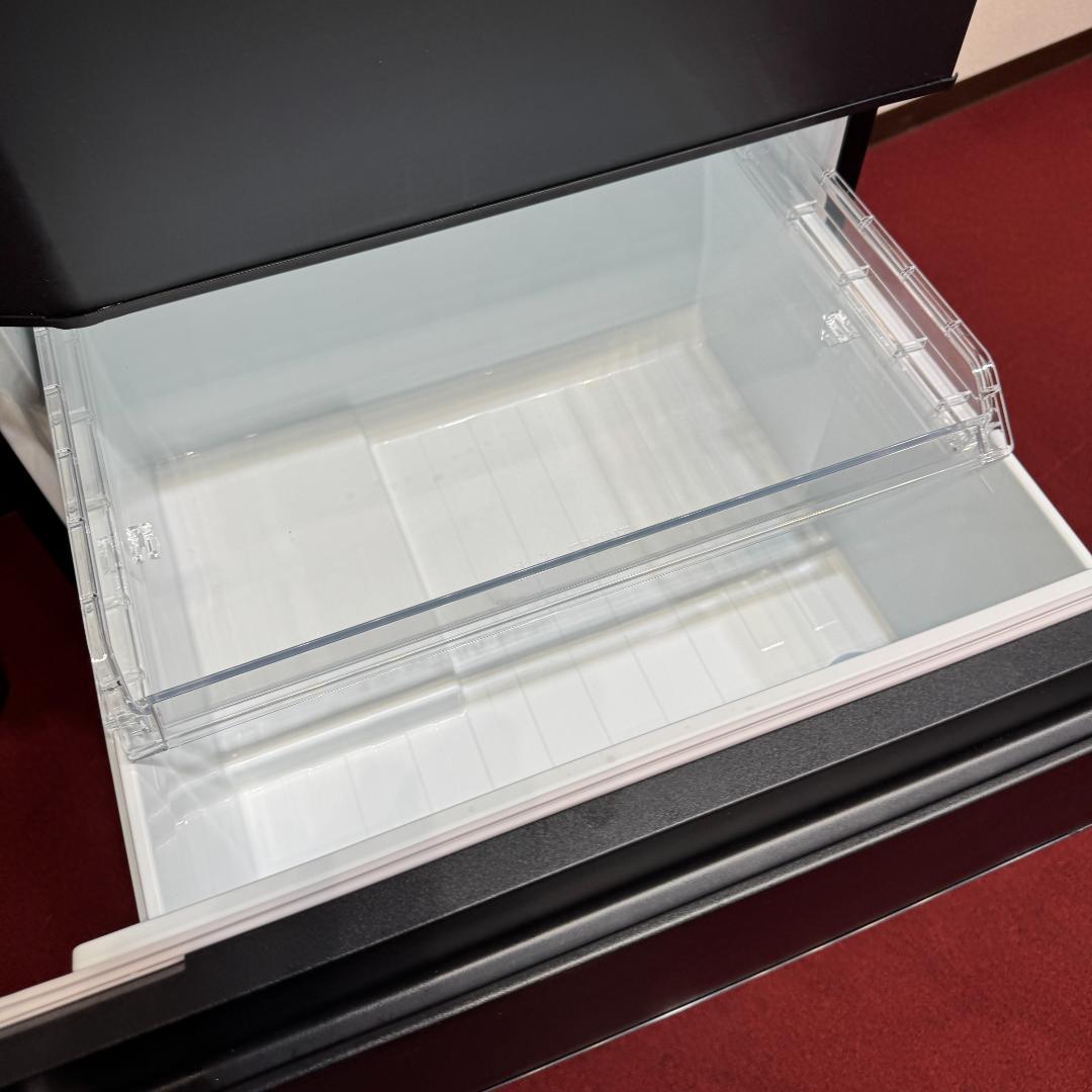 東京23区送料無料　美品東芝3ドア冷蔵庫2023年製　326L　GR-U33SC