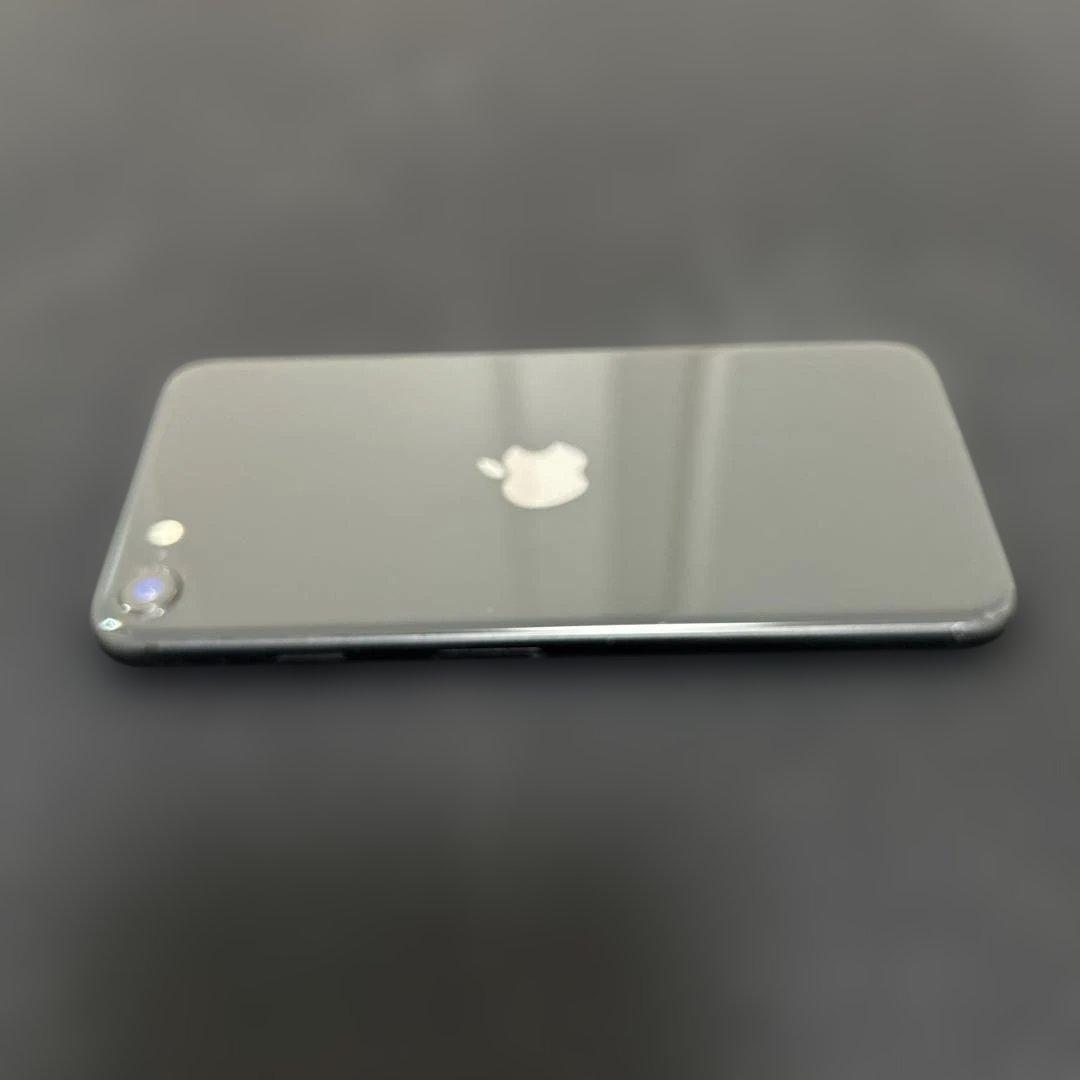 iPhoneSE2 128GB ブラック 中古