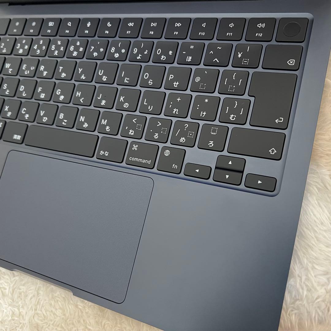 ★MacBook Air M2 8GB/256GB 2022ミッドナイト