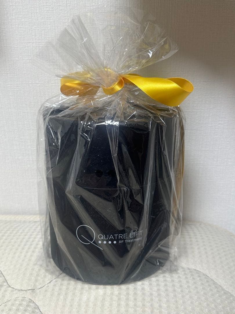 週末限定割引！！【新品・未使用】キャトルリフト RF美顔器QUATRE LIFT