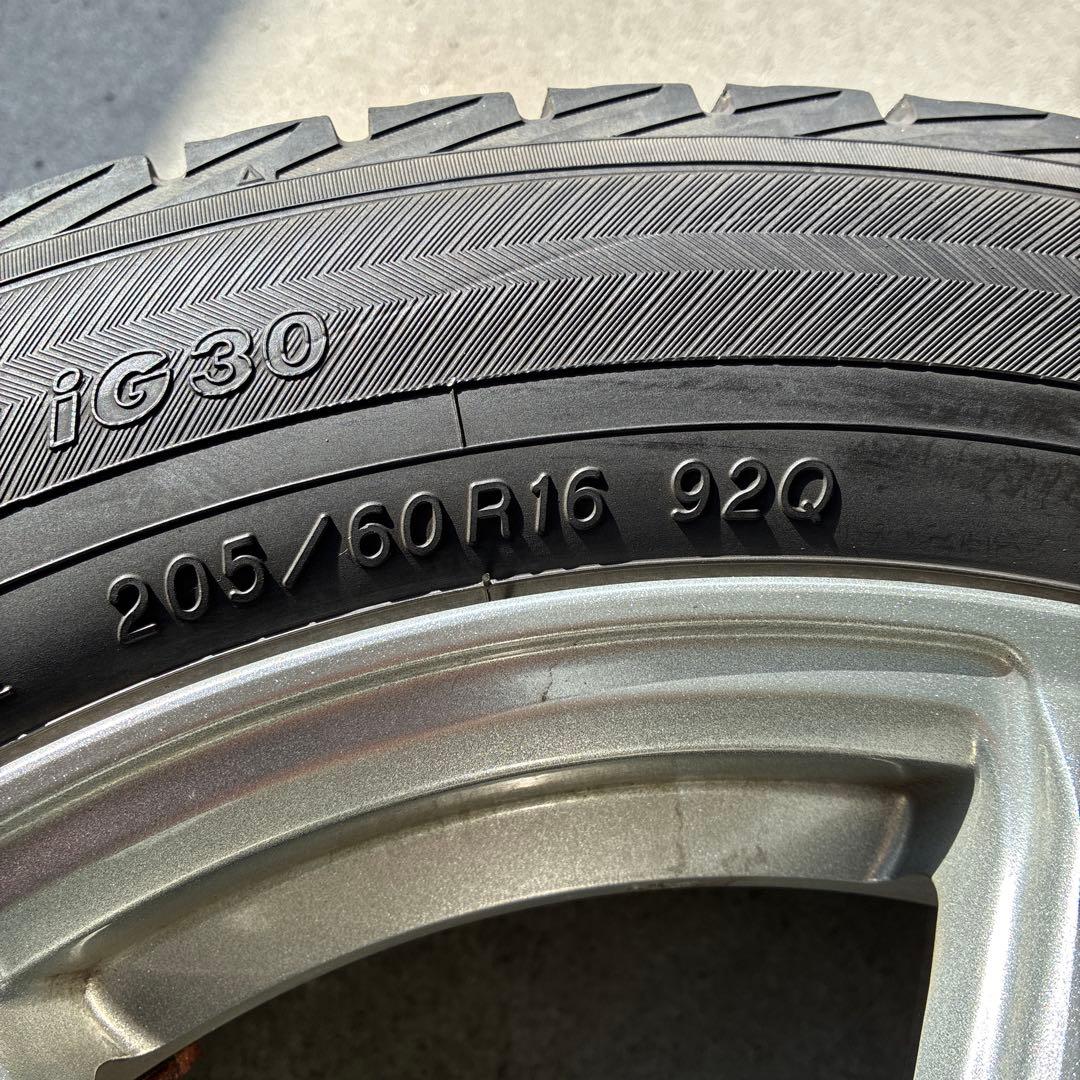 Yokohama 205/60R16 16インチ　スタッドレス