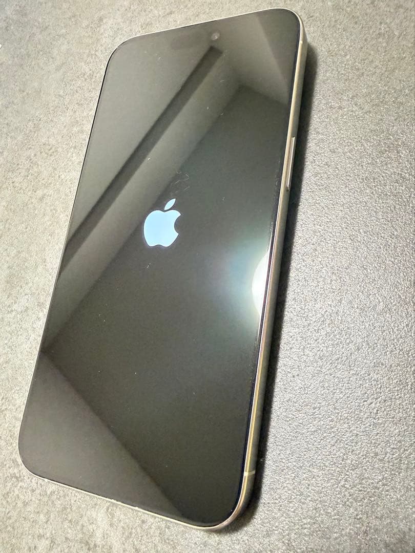 Apple iPhone 15Pro Maxホワイト　256GB本体