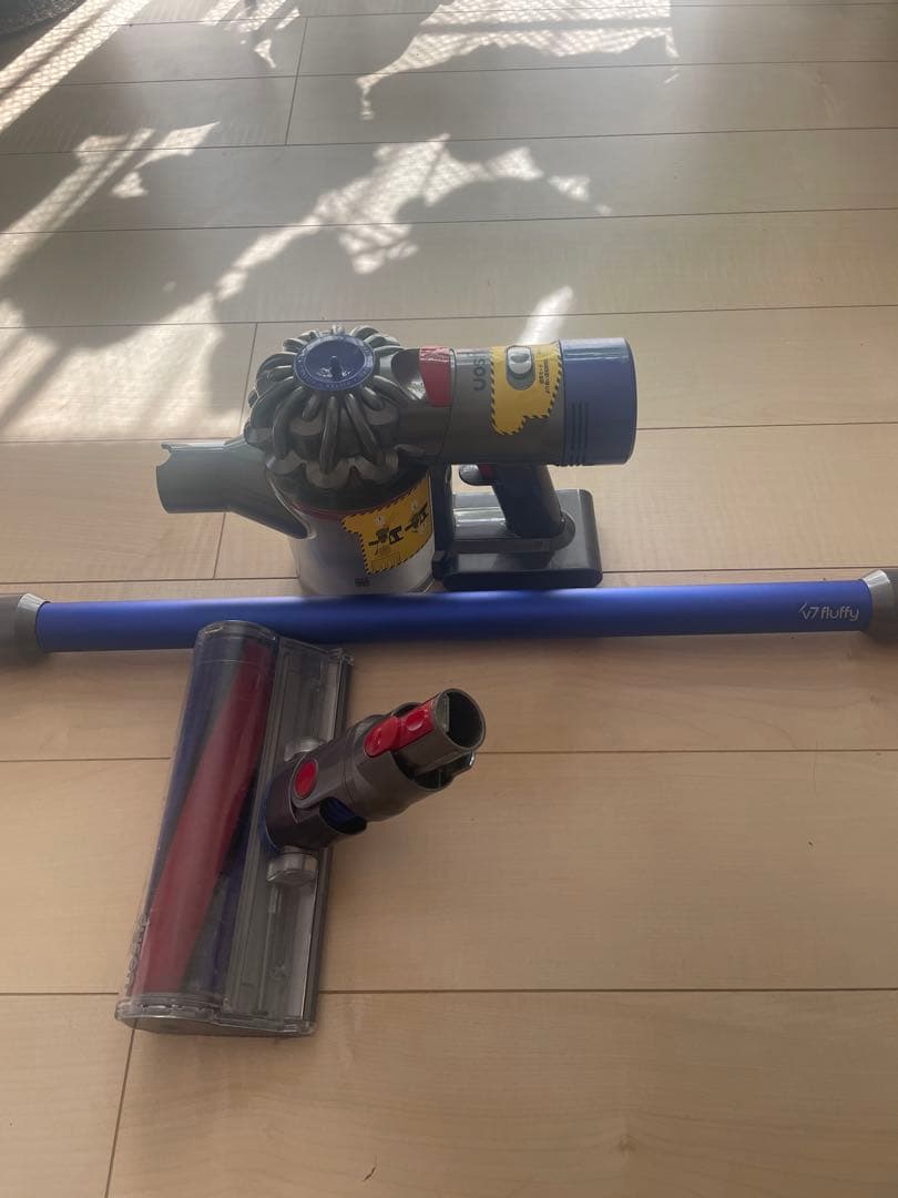 ダイソンV7 セットバッテリー新しいヘッドが詰まりやすい