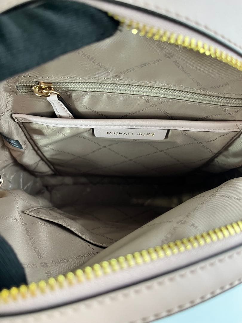 極美品✨MICHAEL KORS マイケルコース バックパック　リュック