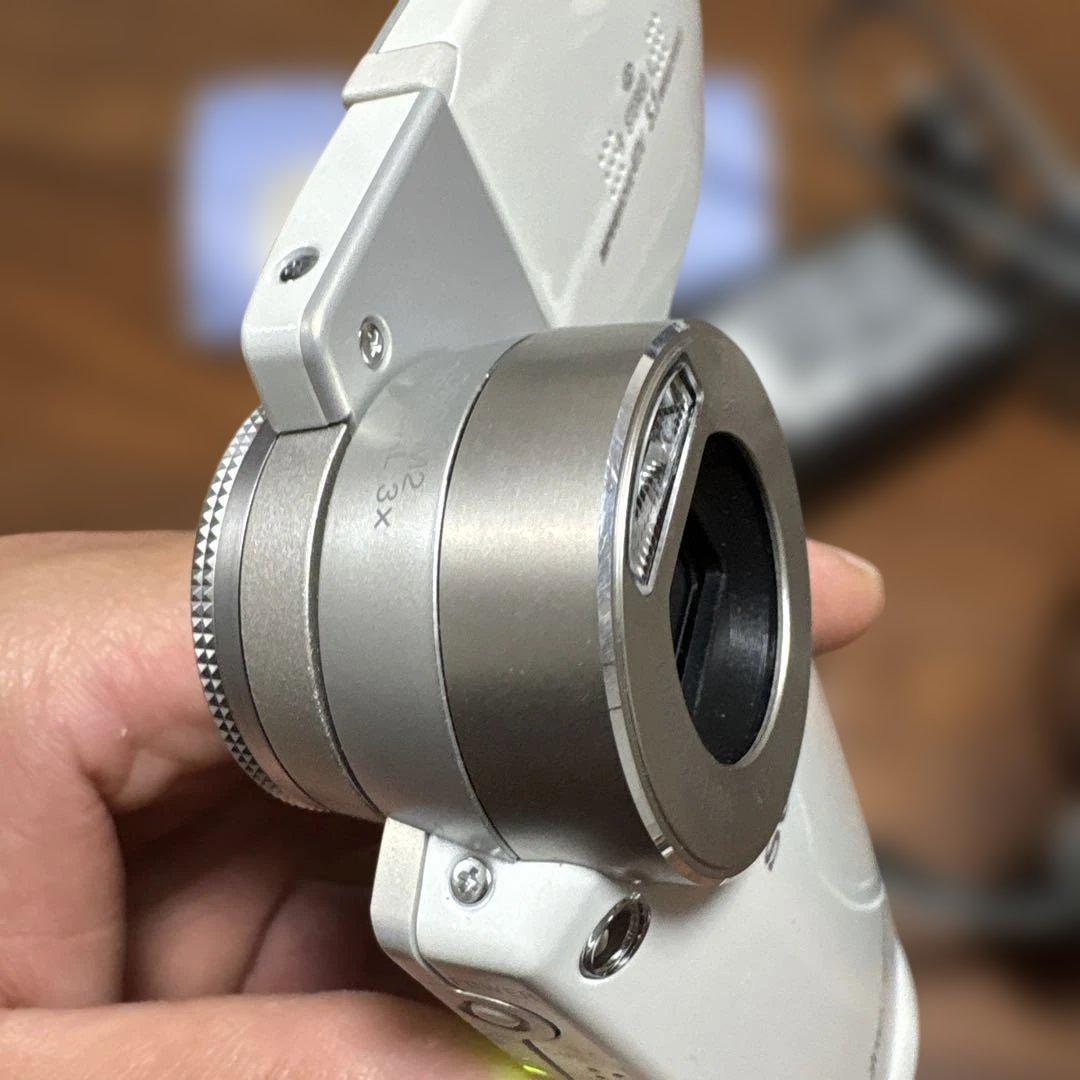 J*3様 美品　SONY サイバーショット DSC-M2 動作確認済
