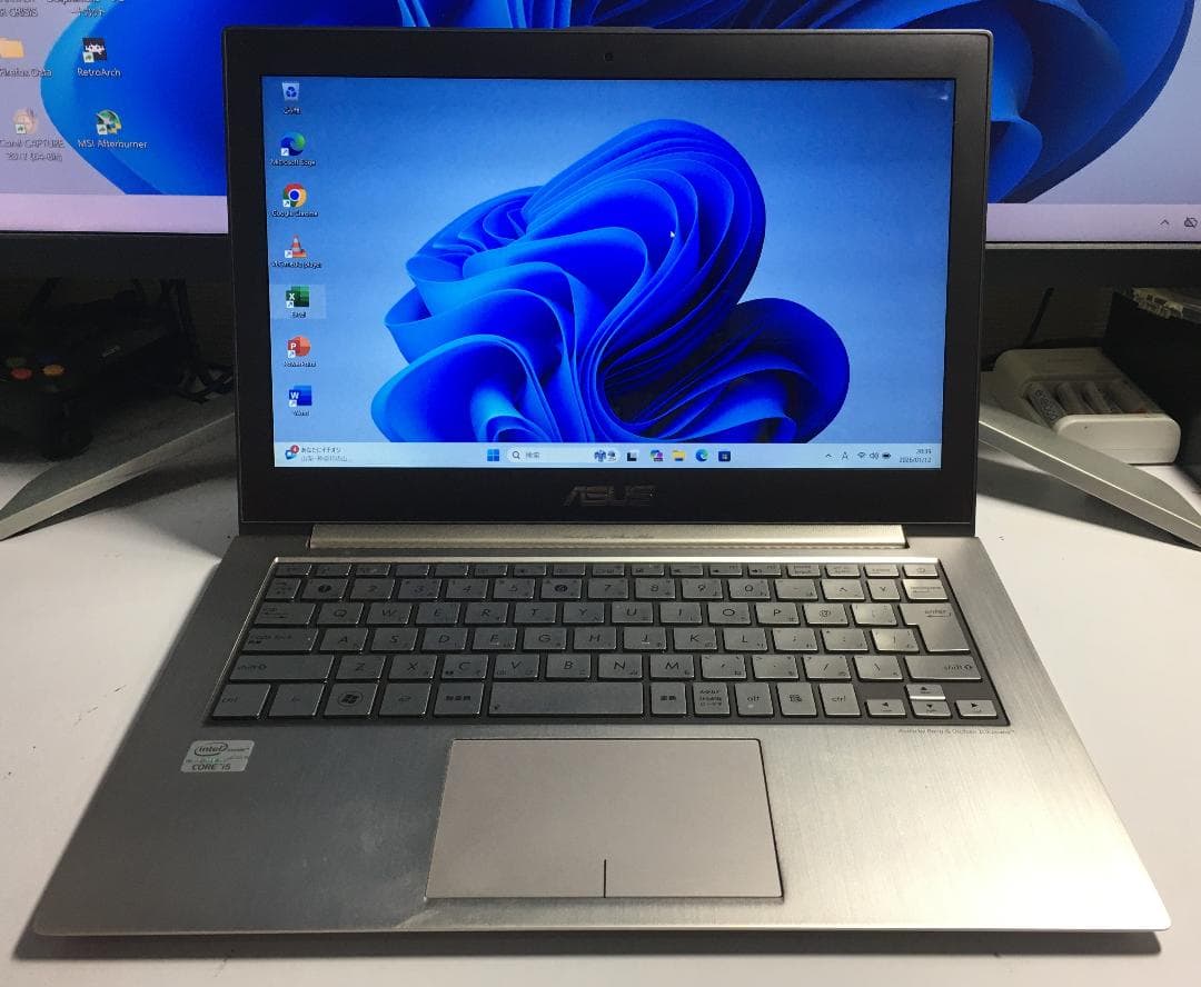 Windowsノート本体 ASUS ZENBOOK UX31E Windows11