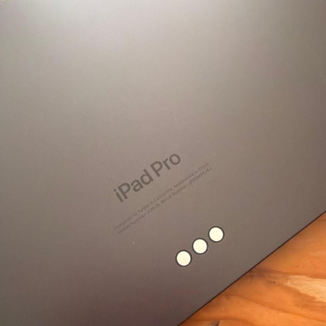 iPad Pro 13 インチ M4 space black 美品