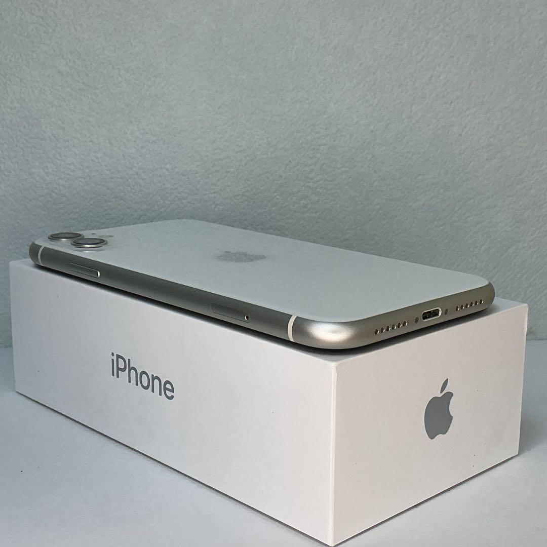 【極美品】iPhone11 128GB 新品バッテリー100% SIMフリー