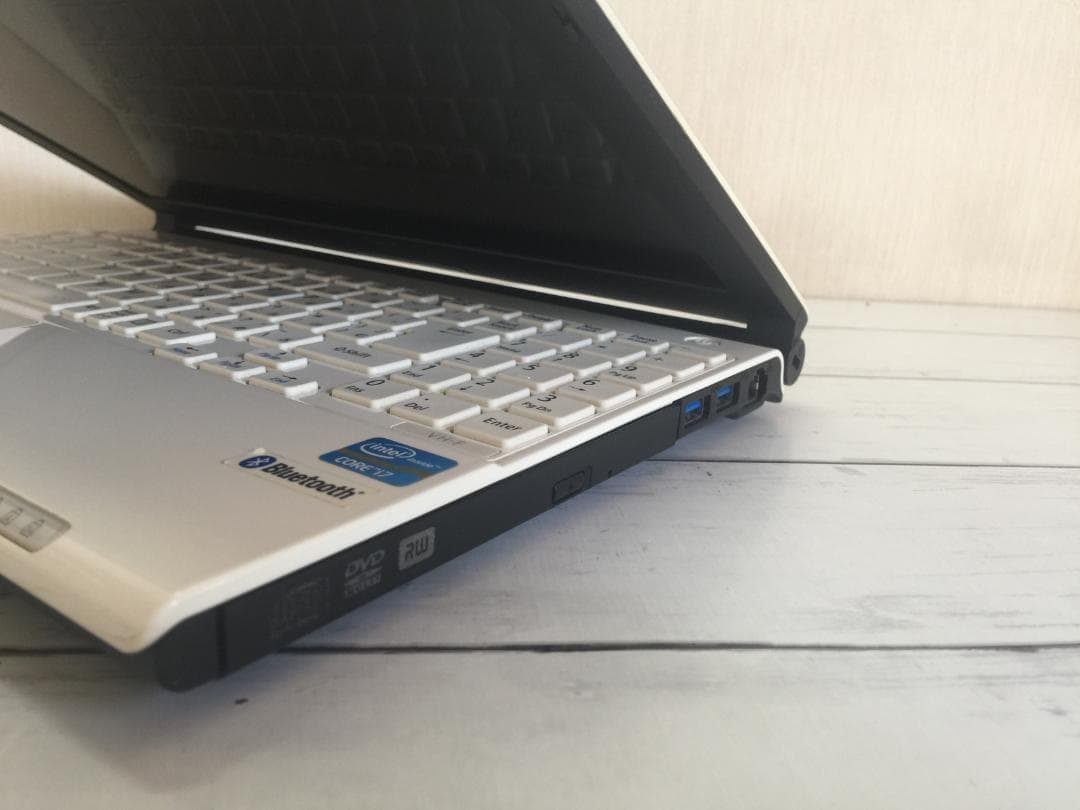 NEC PC-VK20HHZ 13.3型/8G/Office2024/win11