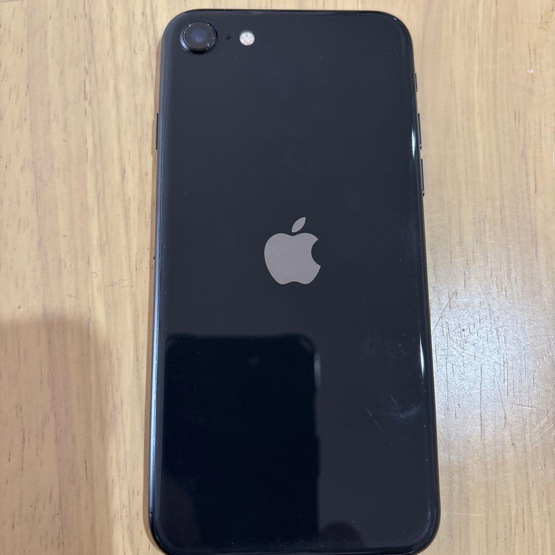 Apple iPhone SE 第2世代　ブラック
