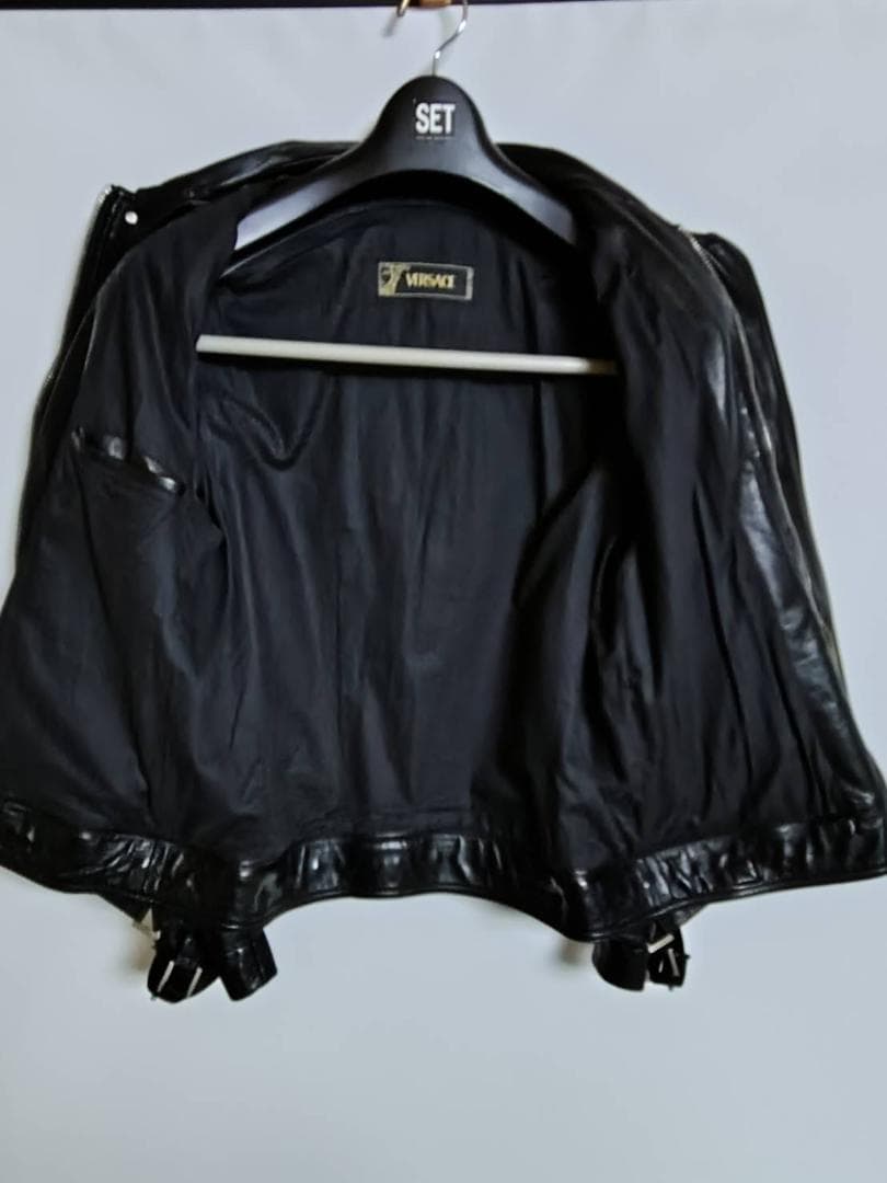 ヴェルサーチ　 皮ジャケット　レザーライダースジャケット