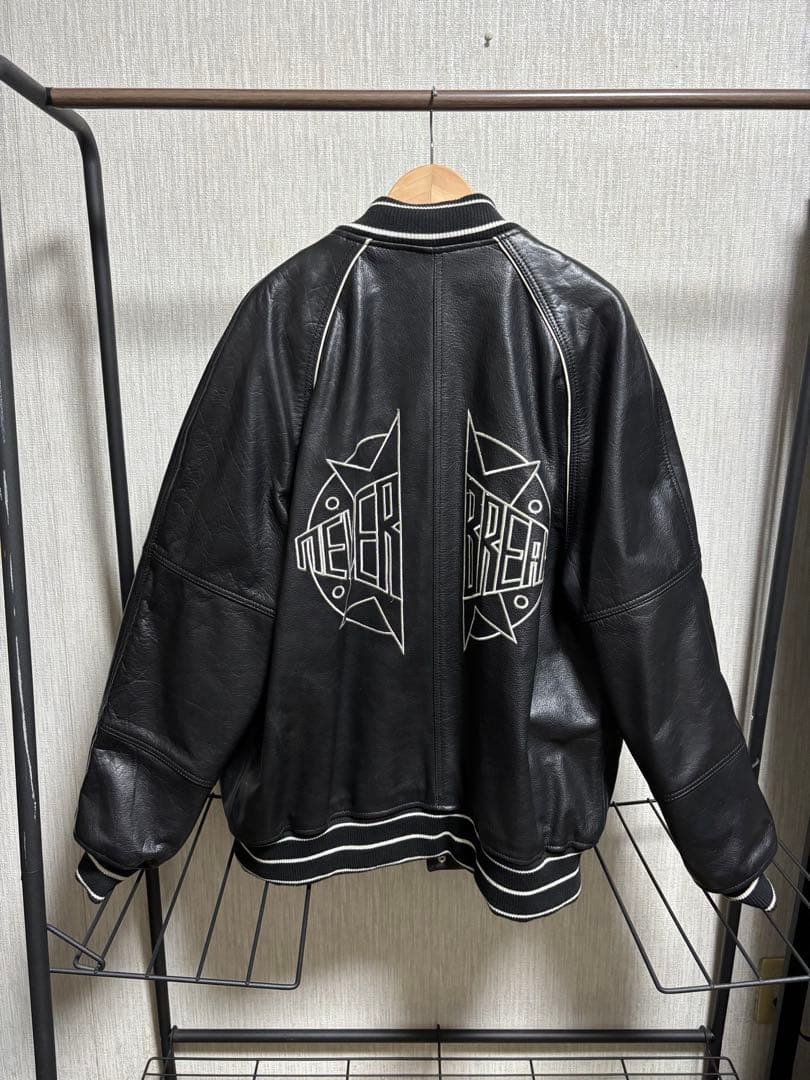 ZARA ブラック スタジャン　水牛革