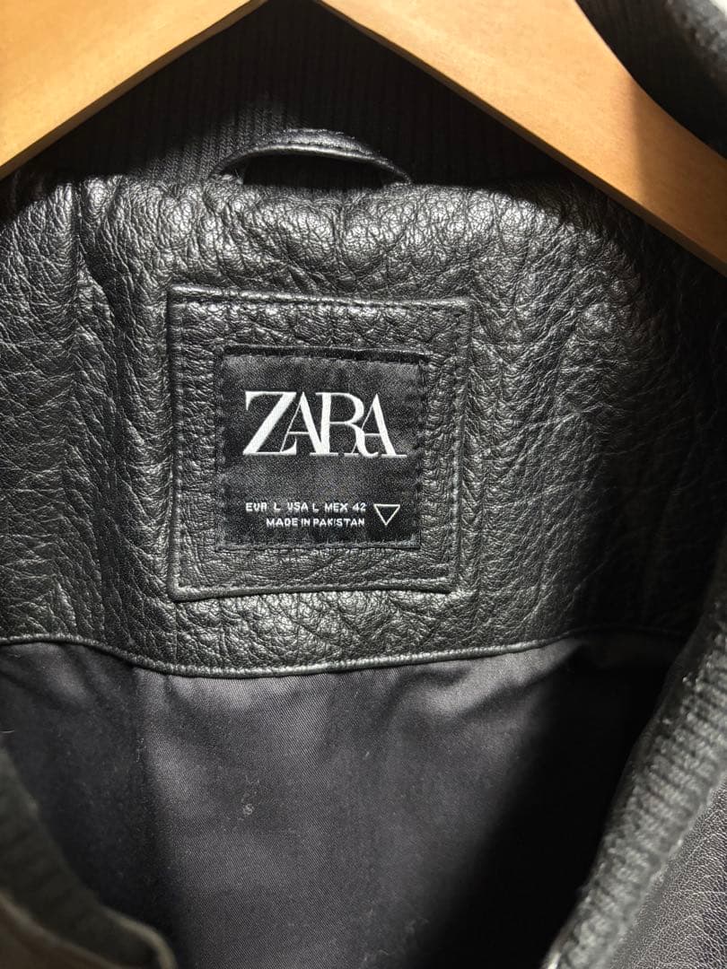 ZARA ブラック スタジャン　水牛革