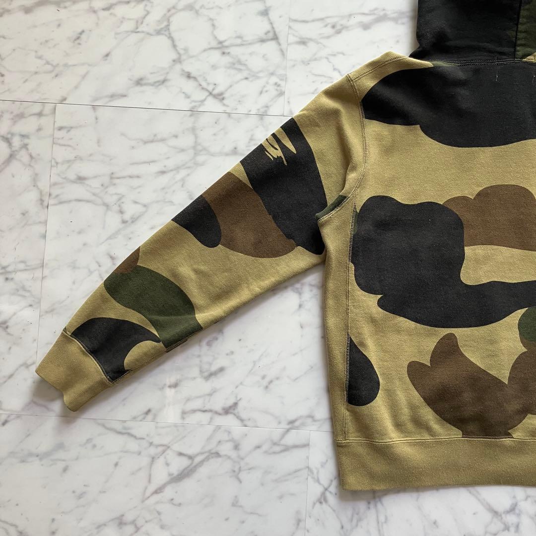 【美品】A BATHING APE 迷彩カモ パーカー L 日本製 APEロゴ
