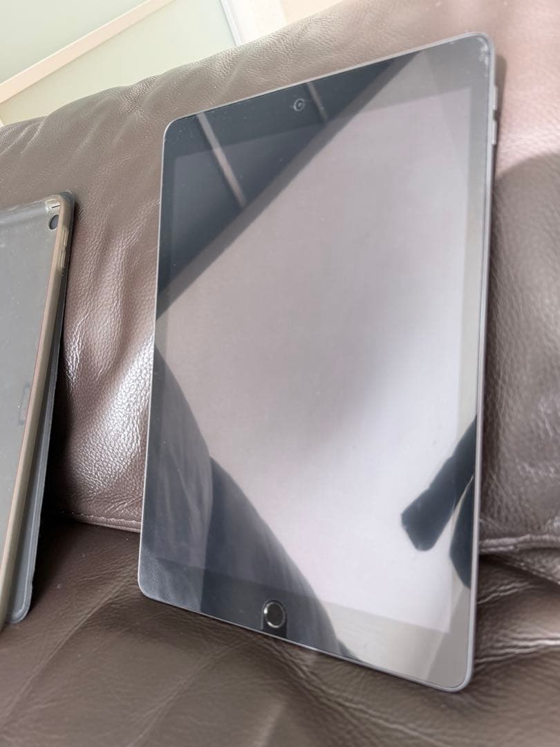 Apple iPad 第７世代　32GB Wi-Fi