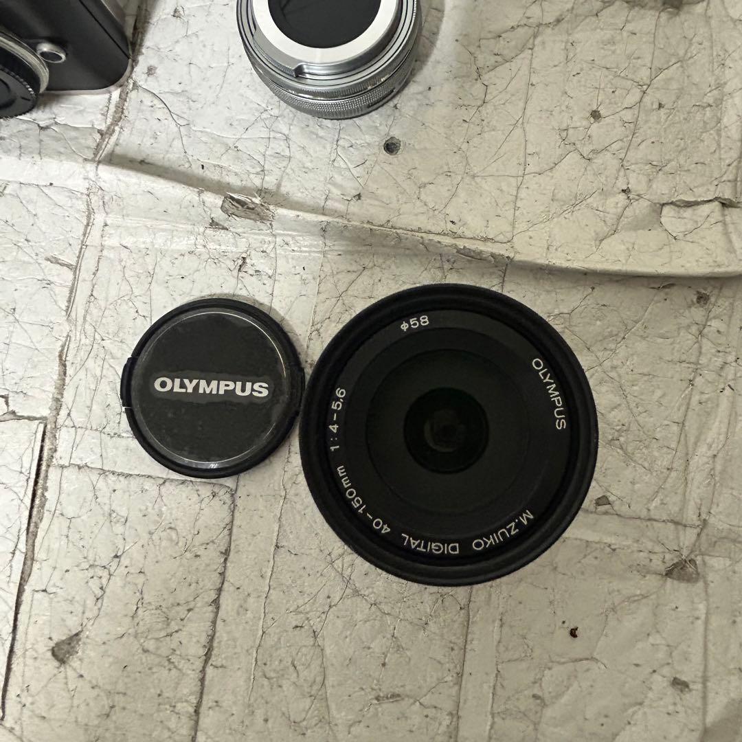 OLYMPUSミラーレス一眼カメラ E−PL9 ダブルズームキット