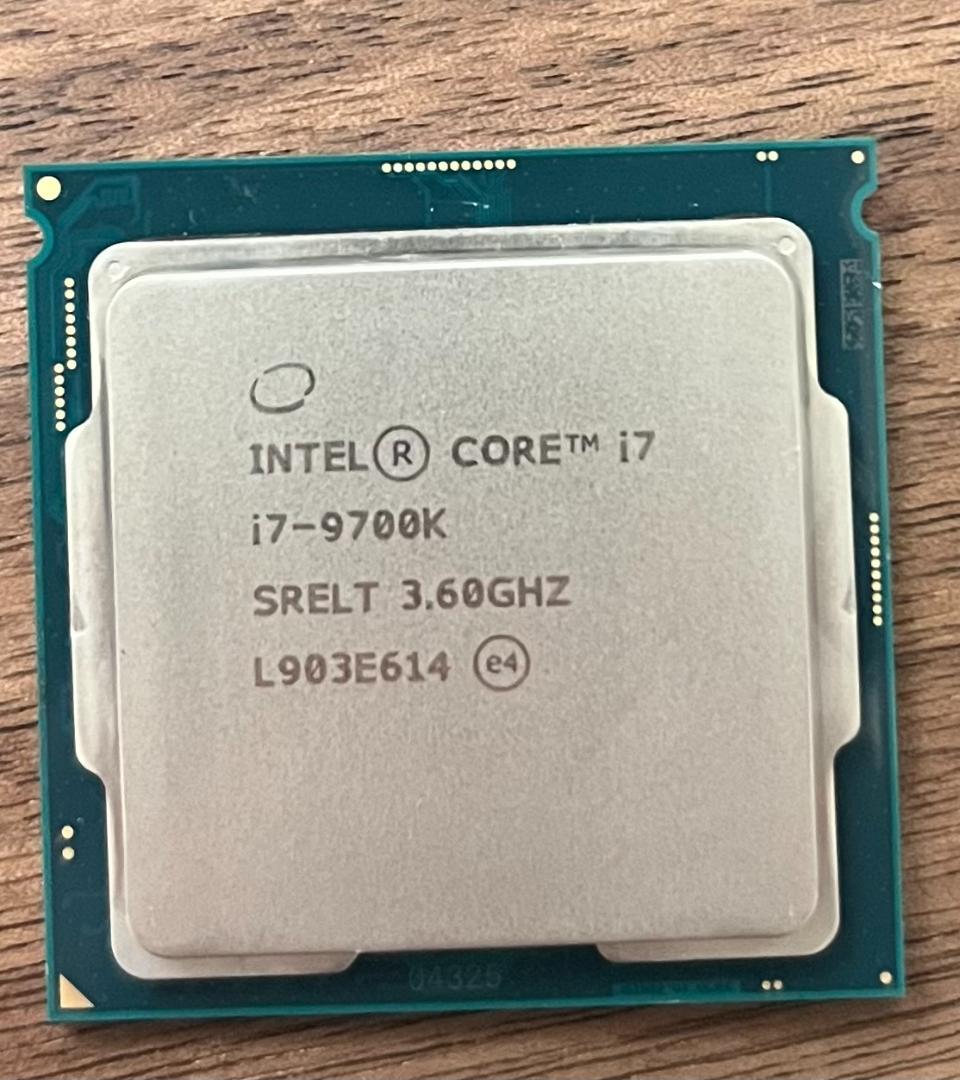 Intel Core i7-9700K 動作確認済み CPU 本体のみ