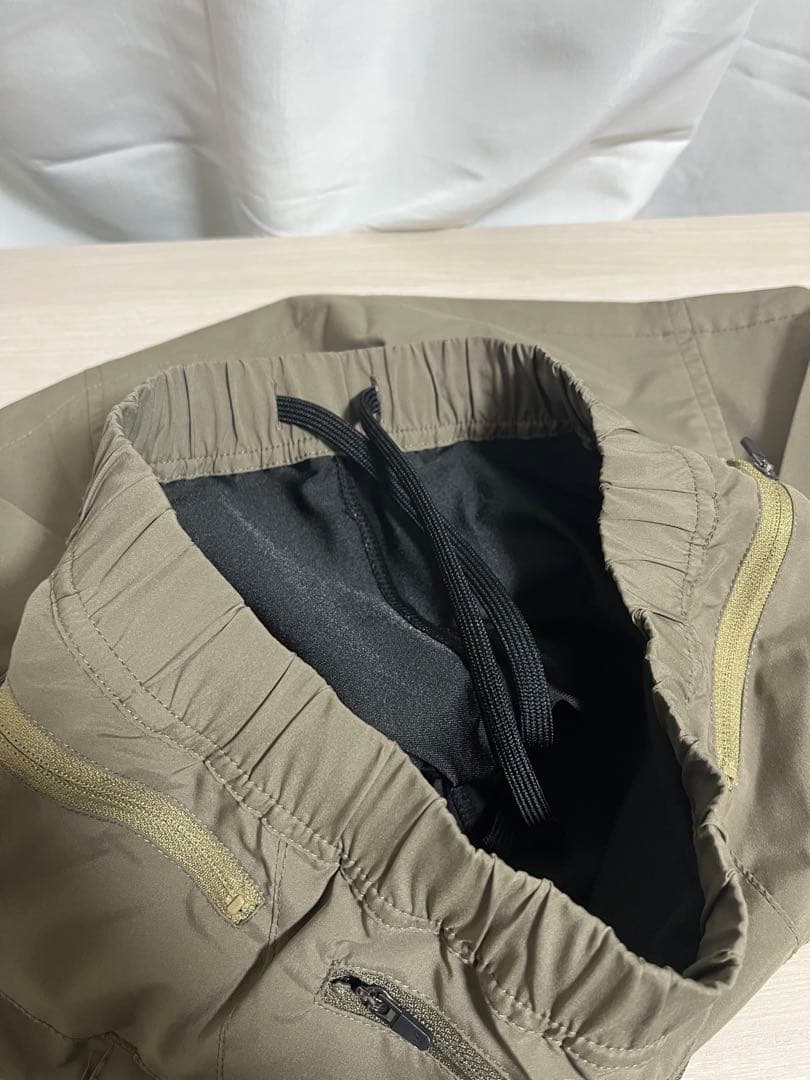 美品 ranor ラナー プリーツランニングスカート XS オリーブ トレラン