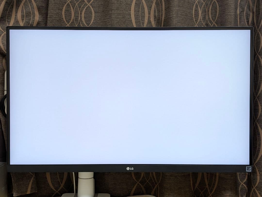 LG ディスプレイ 27インチ 4K モニター 27UP650-W