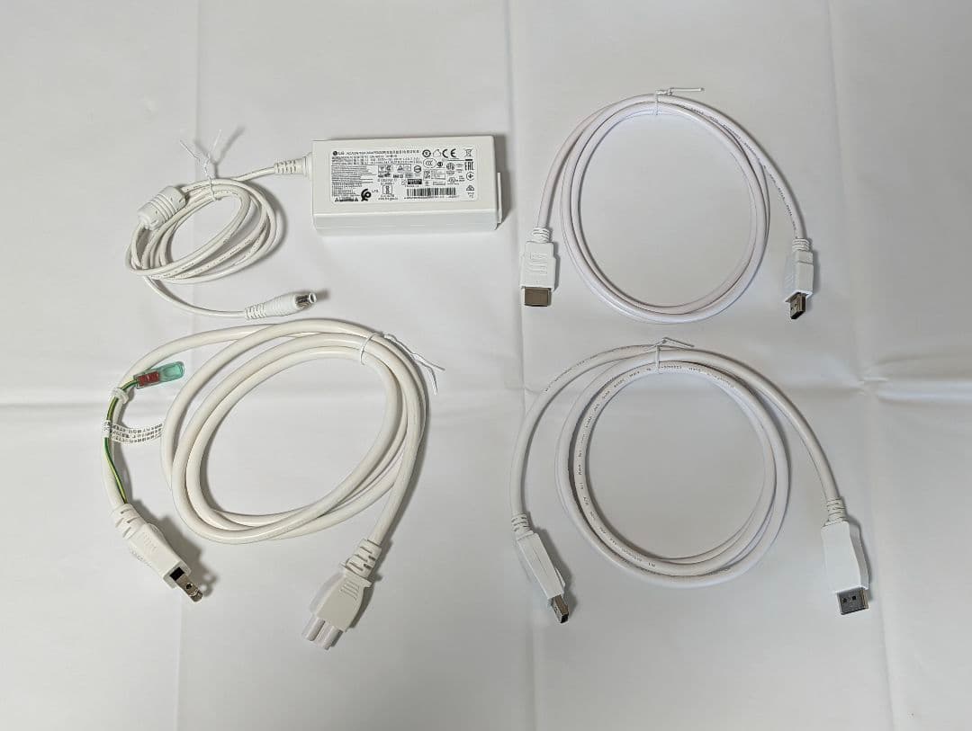 LG ディスプレイ 27インチ 4K モニター 27UP650-W