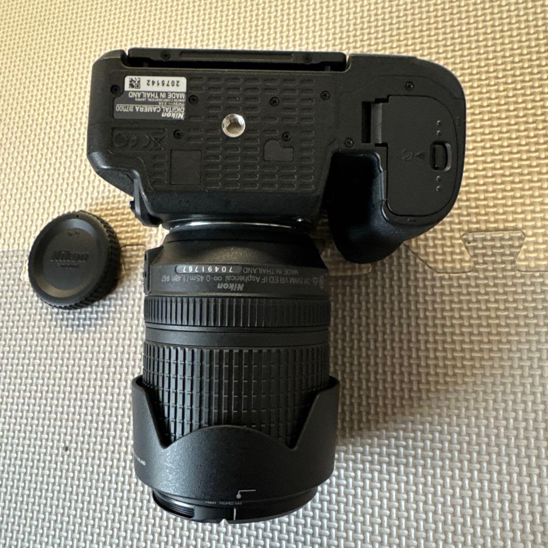 Nikon D7500 デジタル一眼レフ 本体とレンズ