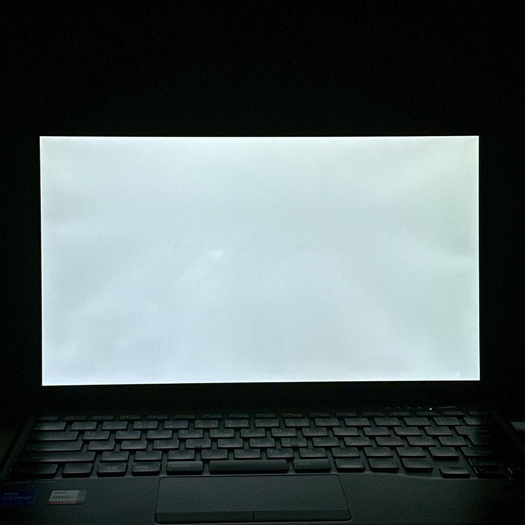 富士通 ノートパソコン バッテリ優秀 i5 11世代 U9311 超軽量 759