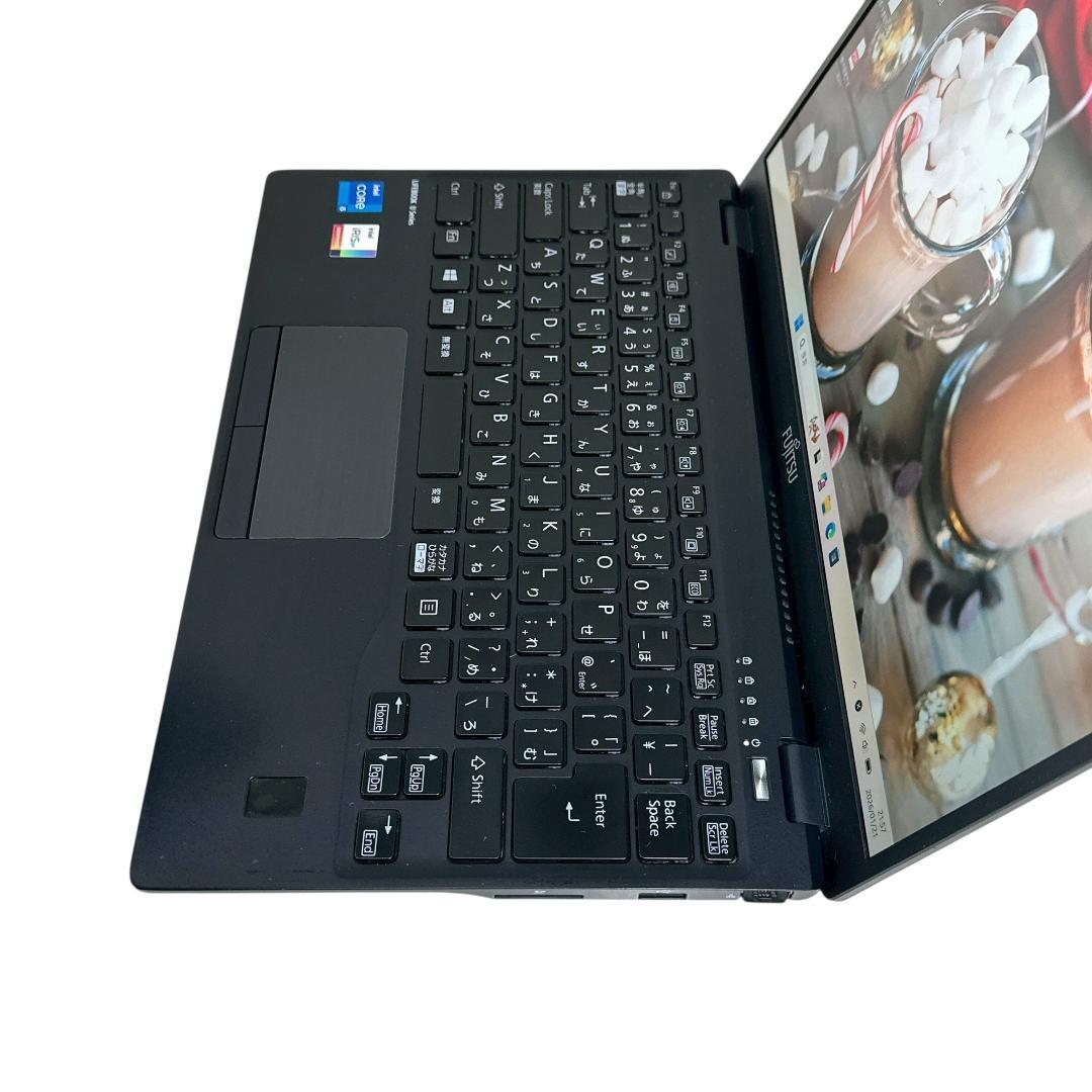 富士通 ノートパソコン バッテリ優秀 i5 11世代 U9311 超軽量 759