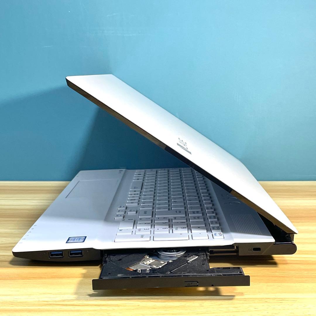 Windowsノート本体 NEC LAVIE/Corei7-7500U/16GB/SSD512GB