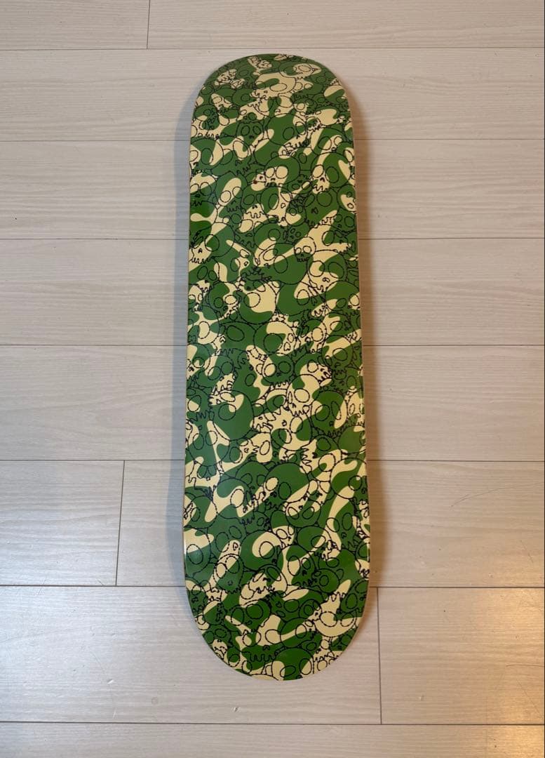 スケートボード Takashi Murakami Camo Skull Skateboard