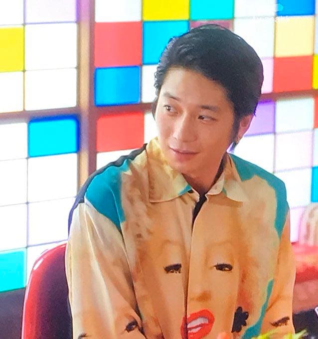 向井理着用　LOEWE マリリンモンローシャツ