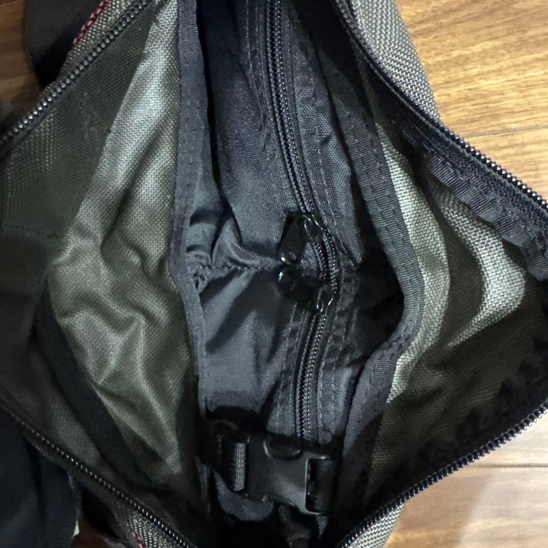 値引き！BRIEFING TRIPOD ショルダーバッグ