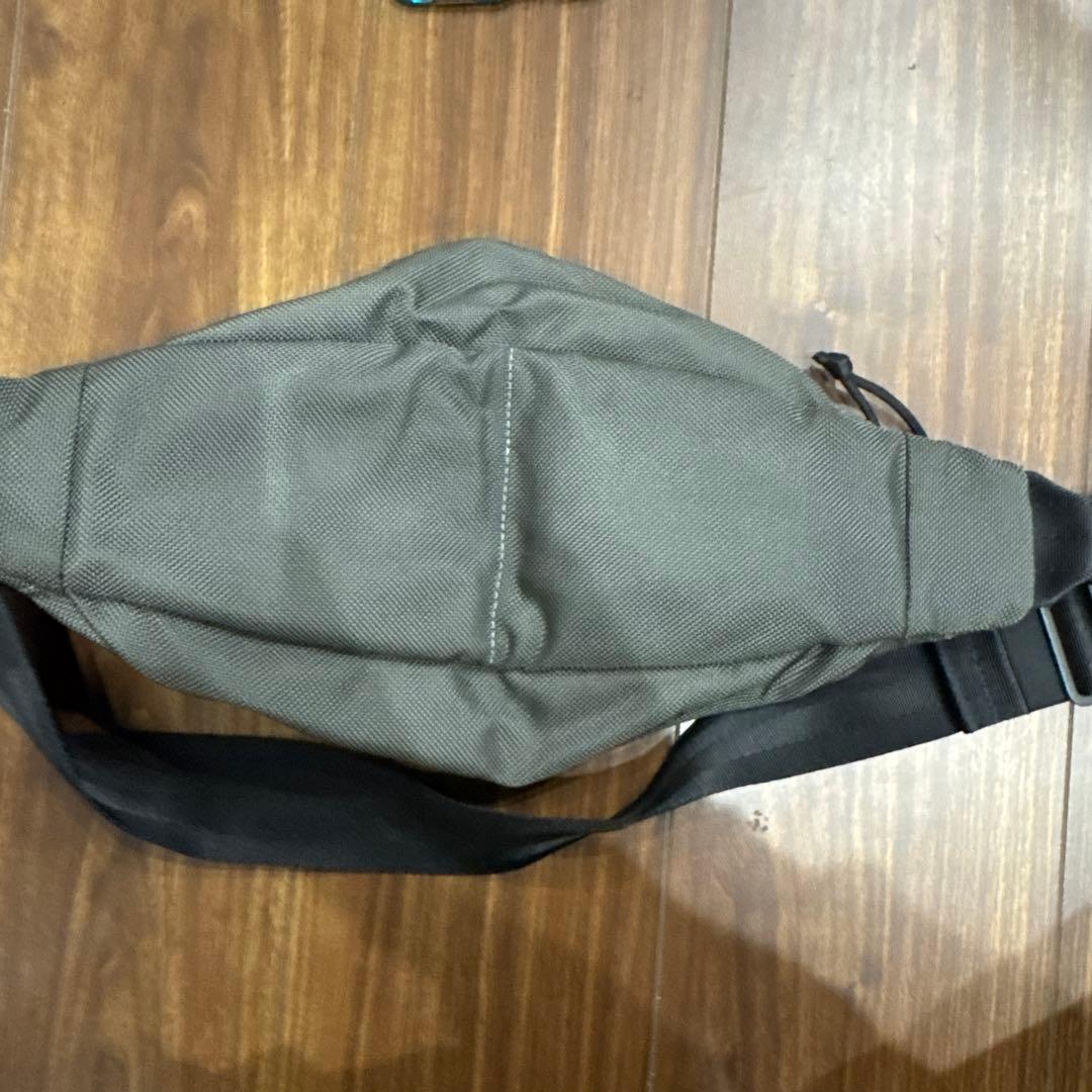 値引き！BRIEFING TRIPOD ショルダーバッグ