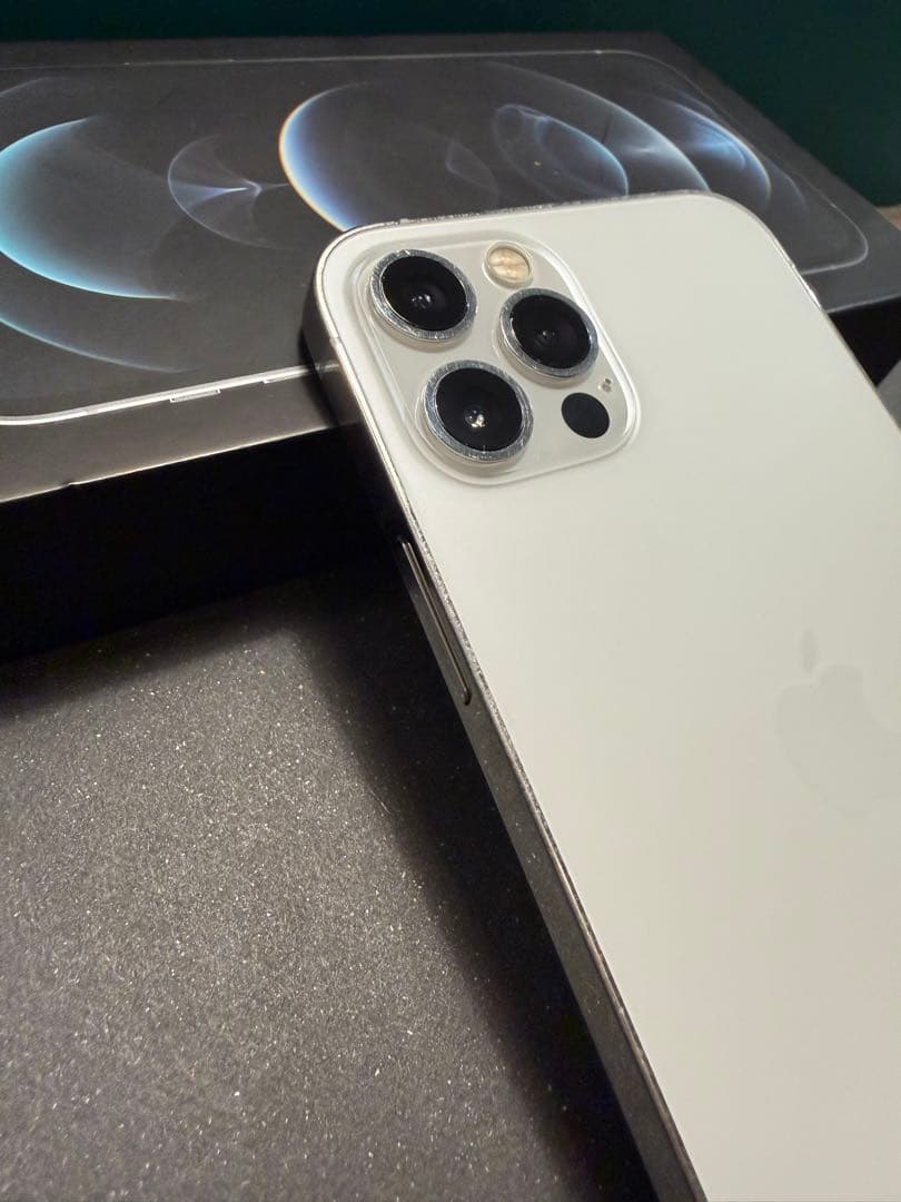 Apple iPhone 12Pro 256GB シルバー 【ジャンク品】