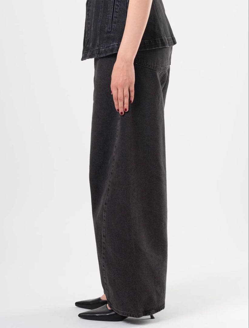 Levi's SUPER BAGGY バレルジーンズ ブラック　Ｗ２６