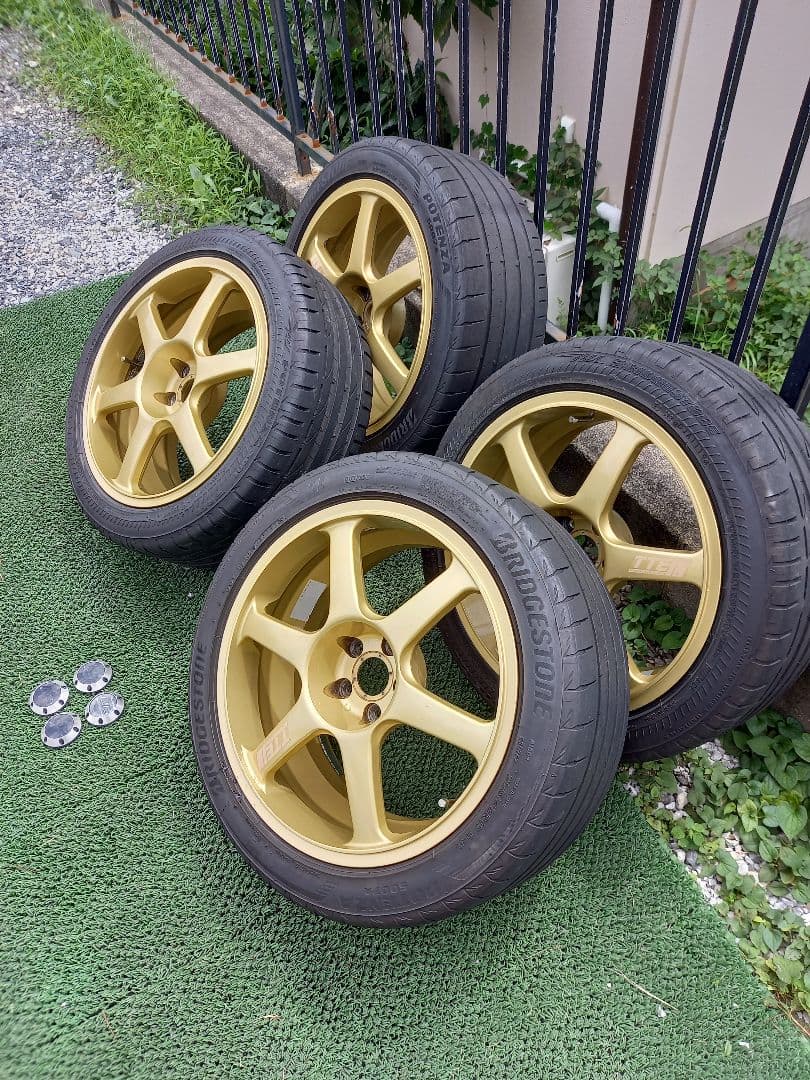 ヨコハマADVANレーシング17インチ ゴールドホイール 4本セット