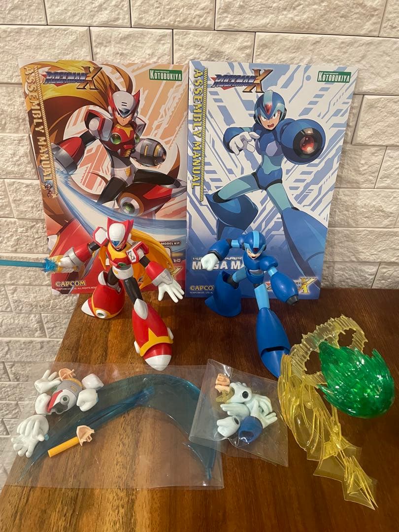 【組立済】コトブキヤ ロックマンX ロックマン　ゼロ プラモデル　セット