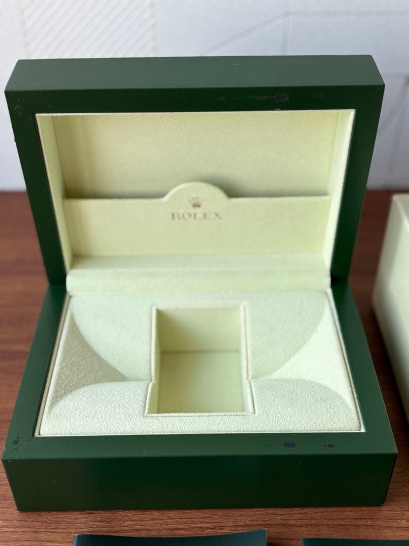 ROLEX 空箱　収納ボックスと付属品