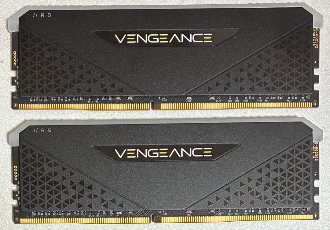 【中古】DDR4-3200 64GB(32GB×2枚) CORSAIR