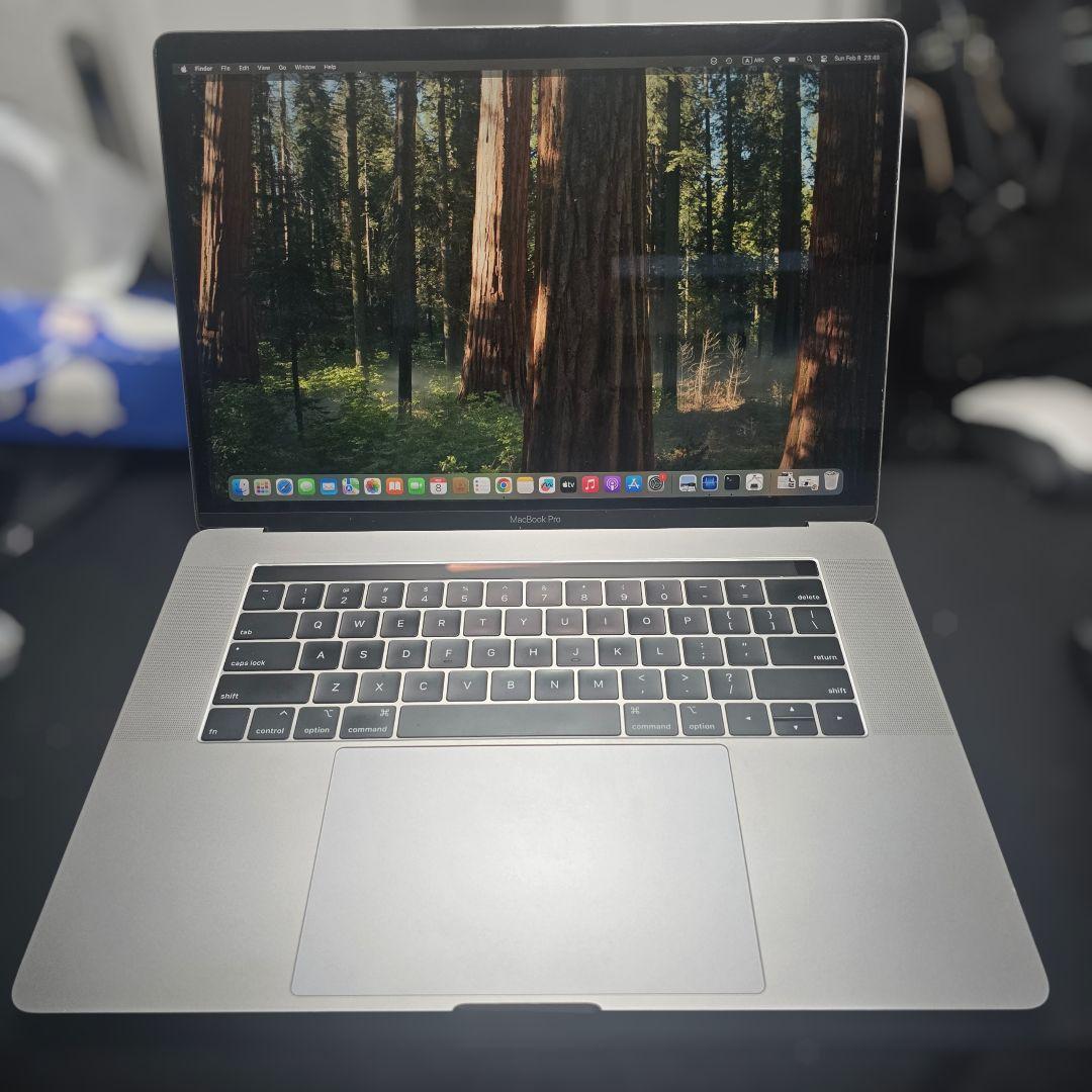 MacBook Pro 15インチ 2019 / Core i9 8コア32GB