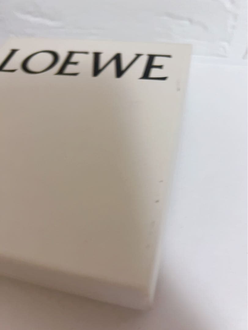 ロエベLOEWE ブローチ　アナグラム　ゴールド シルバー ピンクゴールド