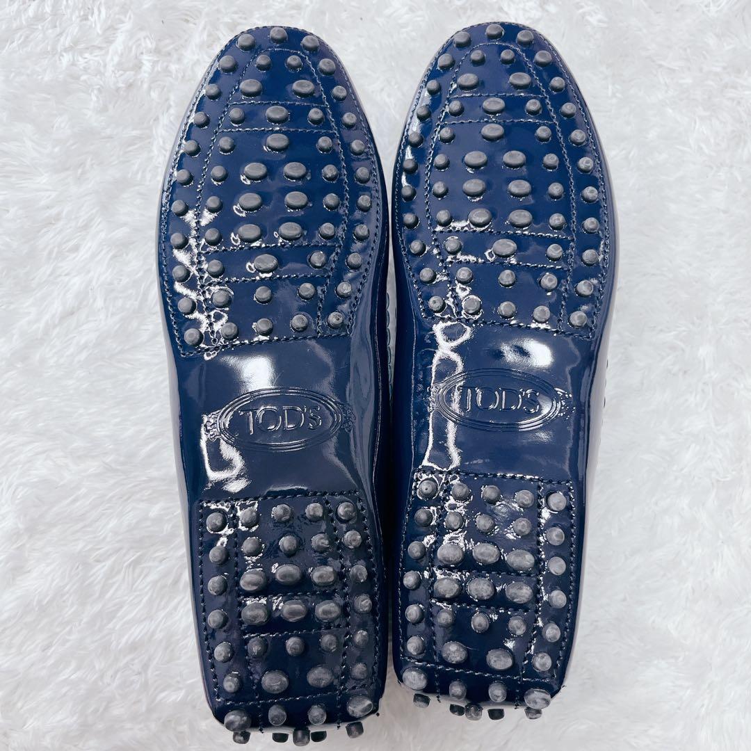 【極美品】TOD'S サイクルレースキルト付 エナメルローファー ネイビー 23