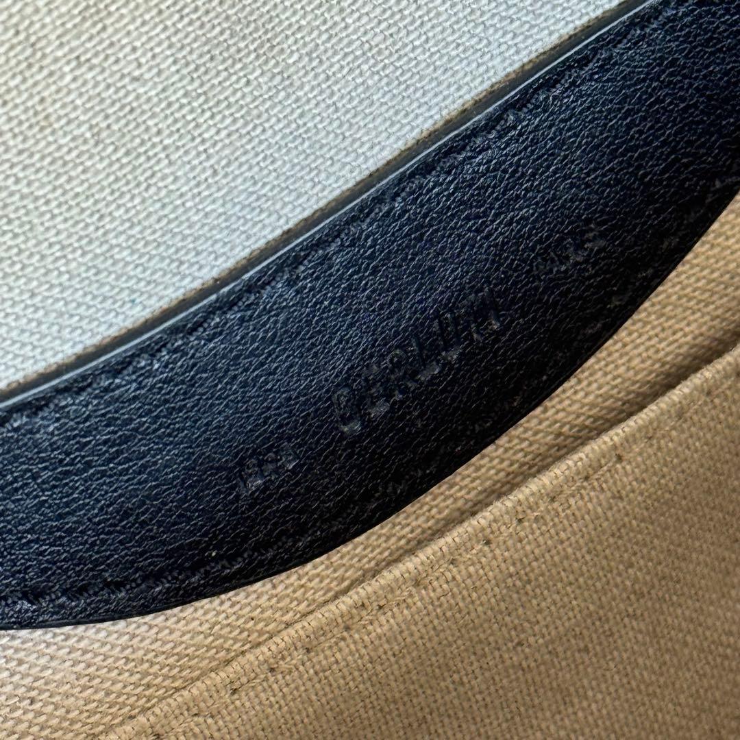 ⭐️ベルルッティ⭐️カリグラフィ コンプライス スクリット レザー ボディバッグ