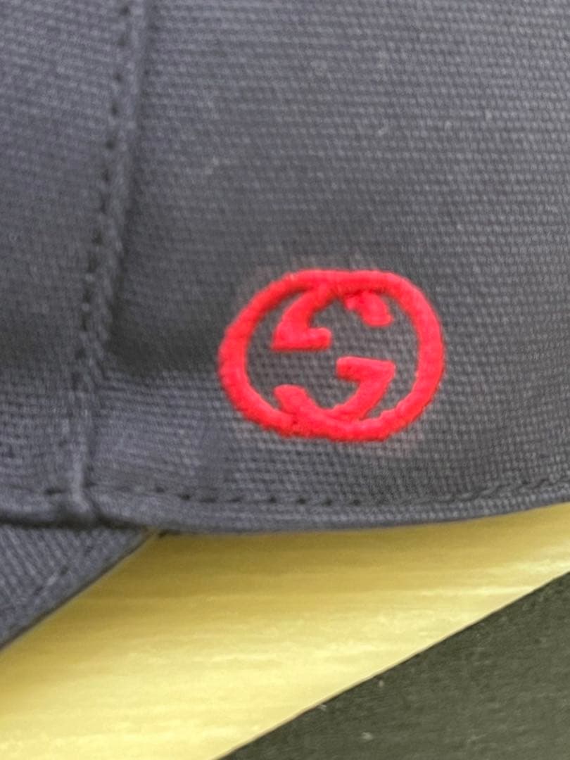 GUCCI ネイビー ベースボールキャップ