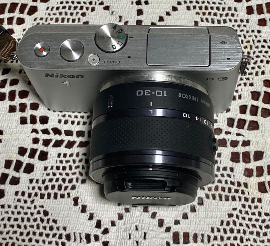 Nikon 1 J3 ミラーレスカメラ シルバーカメラケース付き