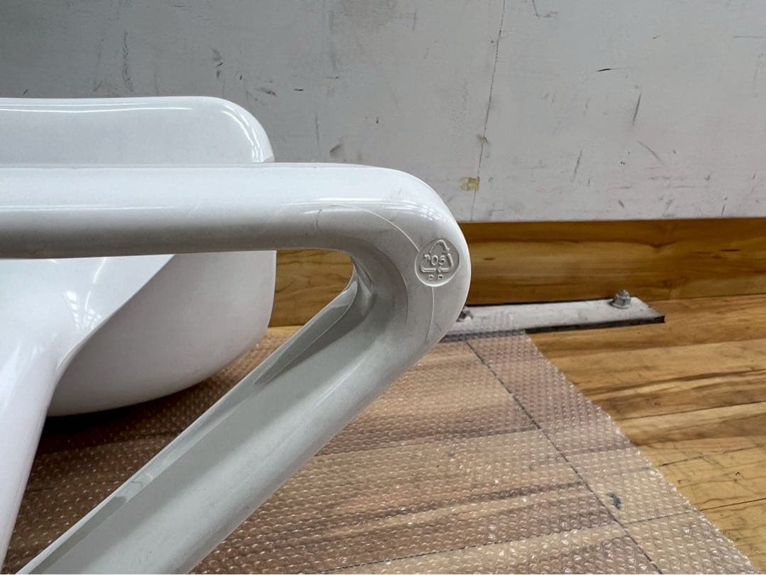 リ*︎様 TG205 Kartell カルテル ホワイト バースツール