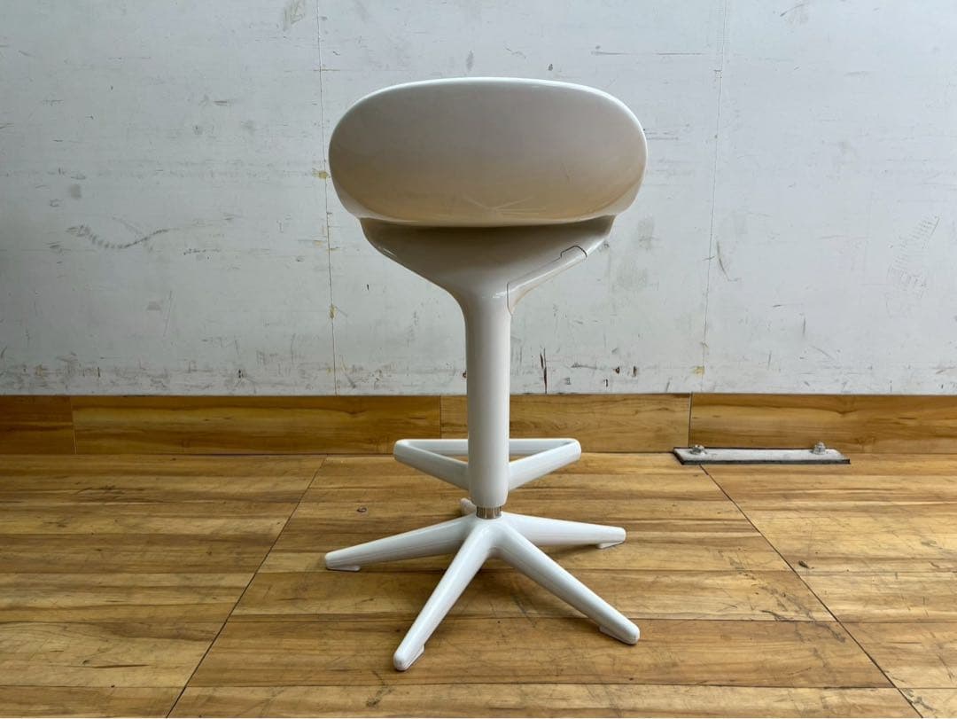 リ*︎様 TG205 Kartell カルテル ホワイト バースツール