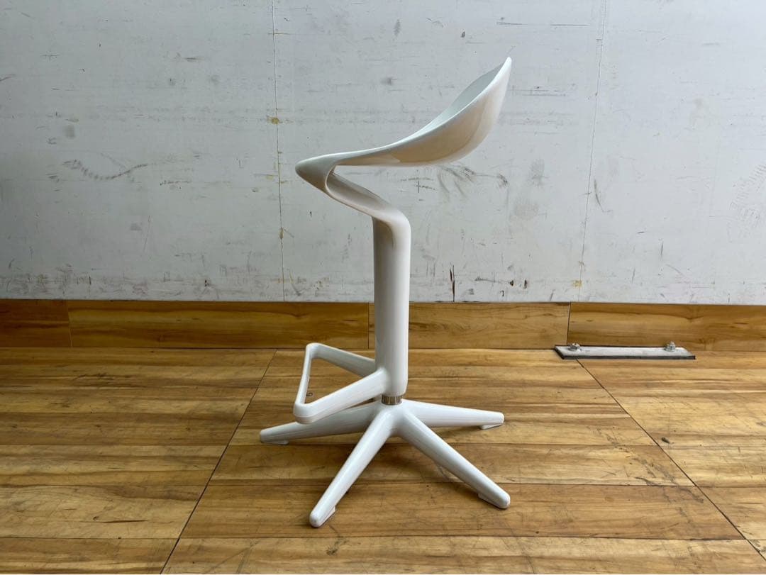 リ*︎様 TG205 Kartell カルテル ホワイト バースツール