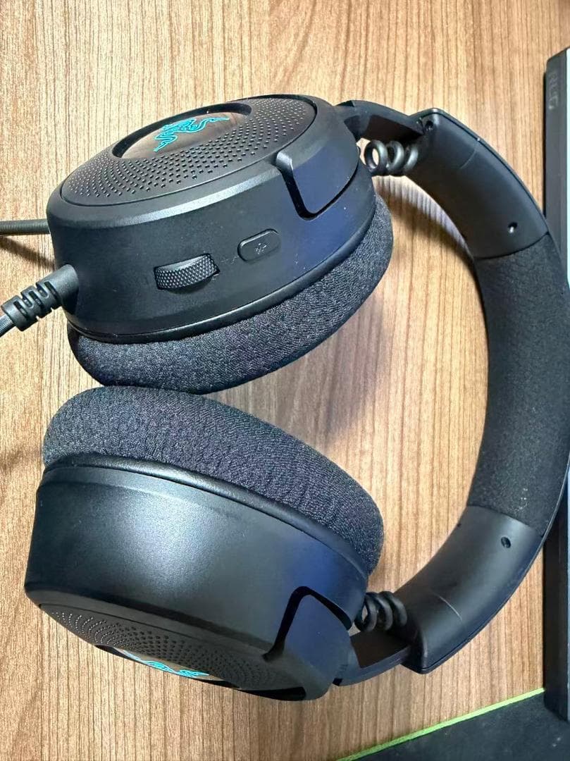 Razer Kraken V4 X 有線ヘッドセット ブラック