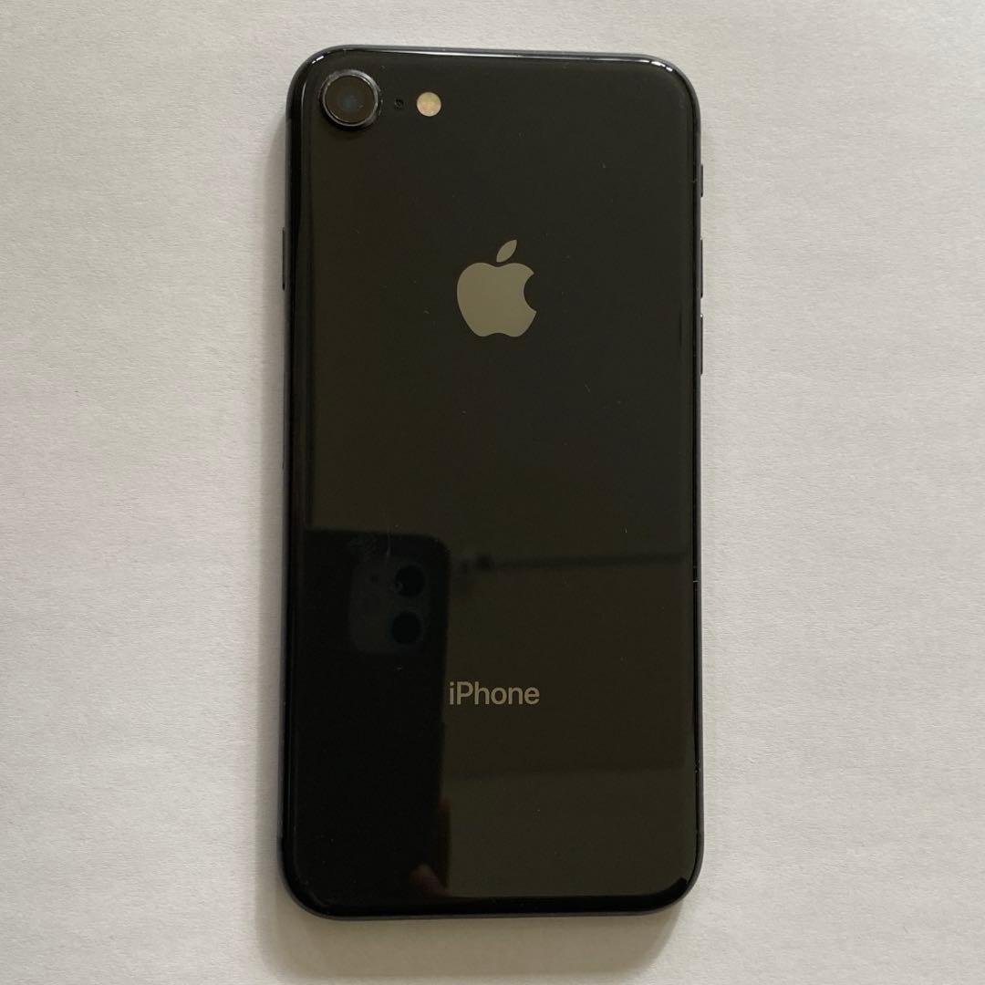 Apple iPhone 8 64GBスペースグレー