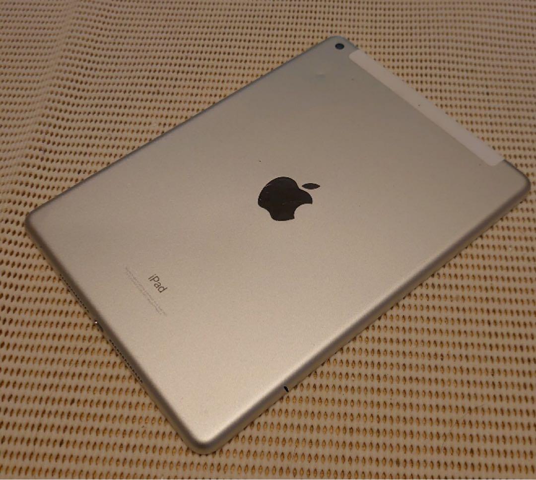 完動品SIMフリーiPad第5世代(A1823)本体32GB送料込NHLJK